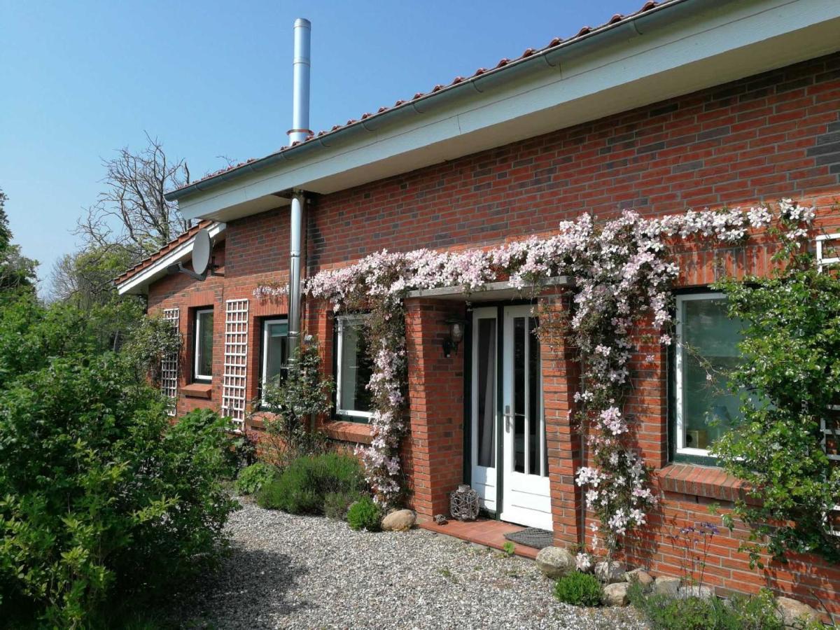 Ferienhaus Extrazeit_Urlaub Hasselberg  Exterior foto